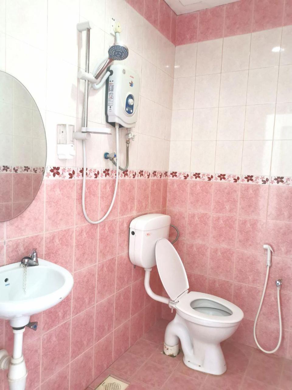 Vive Inn Куах Экстерьер фото